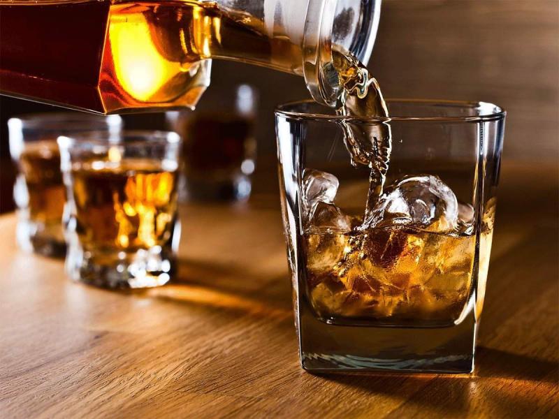 ഭാവ്നഗറിൽ വ്യാജമദ്യം കഴിച്ച് നാല് മരണം; 20 പേർ ചികിത്സയിൽ