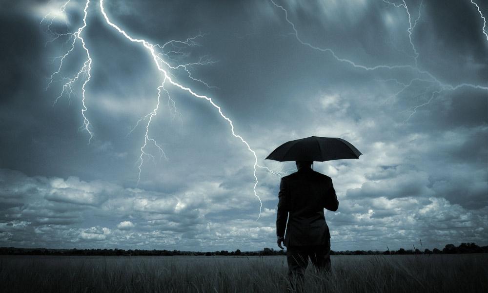 മലപ്പുറം, കോഴിക്കോട് ജില്ലകളിൽ അടുത്ത മൂന്ന്‌ മണിക്കൂറില്‍ കനത്ത മഴയ്ക്ക് സാധ്യത