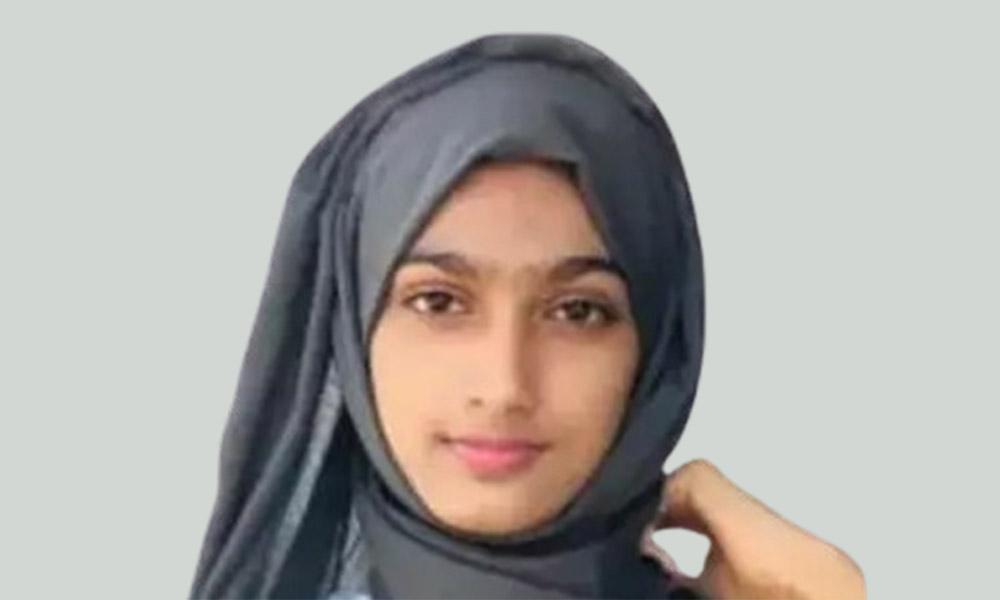 പത്തൊമ്പതുകാരിയെ വീട്ടുമുറിയില്‍ മരിച്ച നിലയില്‍ കണ്ടെത്തി | Sirajlive.com