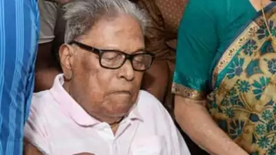 വി എസിന്റെ നില ഗുരുതരമായി തുടരുന്നു