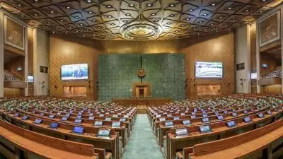 സർവകക്ഷി യോഗത്തിൽ മുഖ്യ ചർച്ചയായി തീവ്ര വോട്ടർപട്ടിക പരിഷ്കരണം; പാർലമെന്റിൽ ചർച്ചചെയ്യണമെന്ന് പ്രതിപക്ഷം