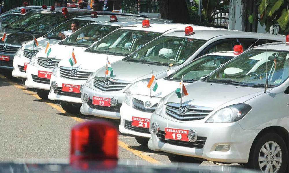 മുഖ്യമന്ത്രിത്തര്‍ക്കം ഒരു ഭാഗത്ത്; മന്ത്രി പദവിക്കായി കരുനീക്കി 20 ലധികം നേതാക്കള്‍