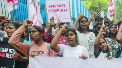നീറ്റ് പരീക്ഷാ ചോദ്യപേപ്പർ ചോർത്തിയ 'കിംഗ്പിൻ' പിടിയിൽ; കുടുങ്ങിയത് എൻ ടി എ ഏജന്റായ കെമിസ്ട്രി പ്രൊഫസർ