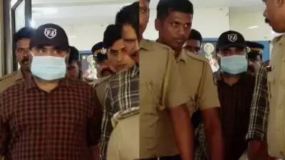 കൗണ്‍സിലിംഗിനെത്തിയ 18കാരിയെ ലൈംഗികമായി പീഡിപ്പിച്ചു; കോഴിക്കോട് സൈക്യാട്രിക് കൗണ്‍സിലര്‍ പിടിയില്‍