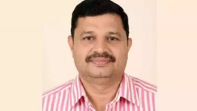 കുസാറ്റ് ജോ. റിജിസ്ട്രാര്‍ ഷോക്കേറ്റു മരിച്ചു
