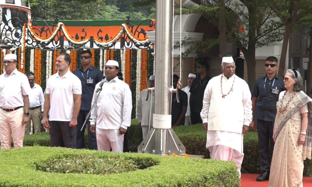 വന്ദേമാതര വിവാദം; സോണിയയ്ക്കും രാഹുലിനുമെതിരെ ഡൽഹിയിൽ പരാതി