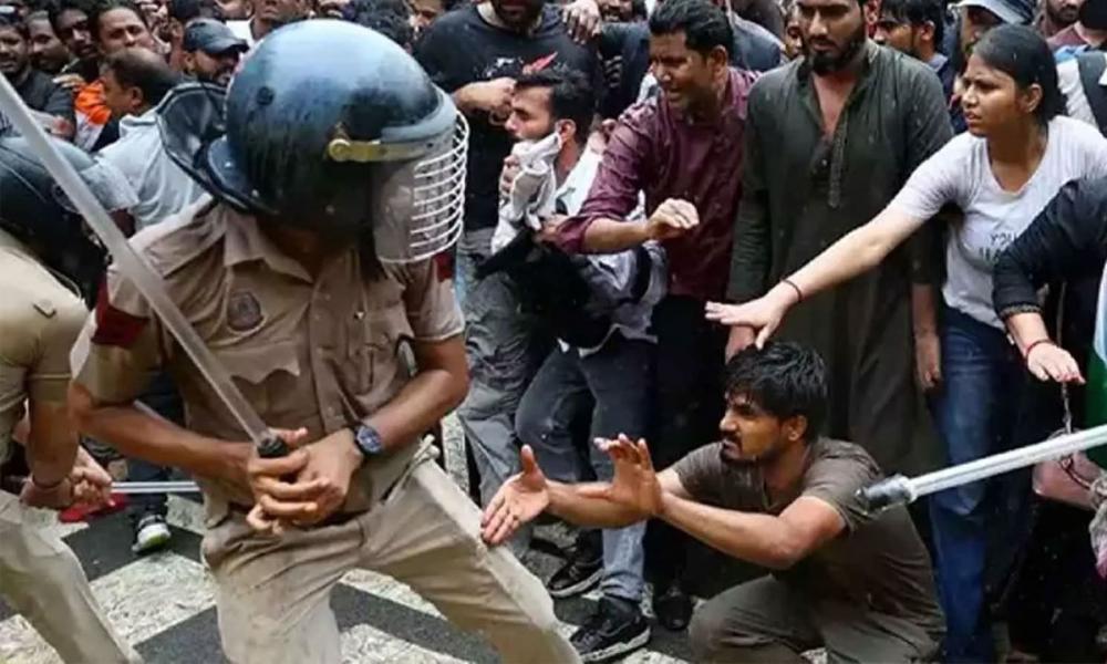 ജന്തർമന്തർ പോലീസ് അതിക്രമം; അന്വേഷണ സമിതിയെ പ്രഖ്യാപിച്ച് സുപ്രീംകോടതി
