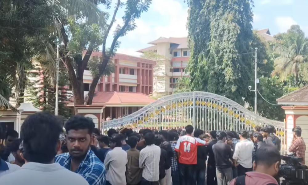 കോതമംഗലം എംഎ എഞ്ചിനീയറിങ് കോളജിലെ വിദ്യാർഥി സമരം അവസാനിപ്പിച്ചു