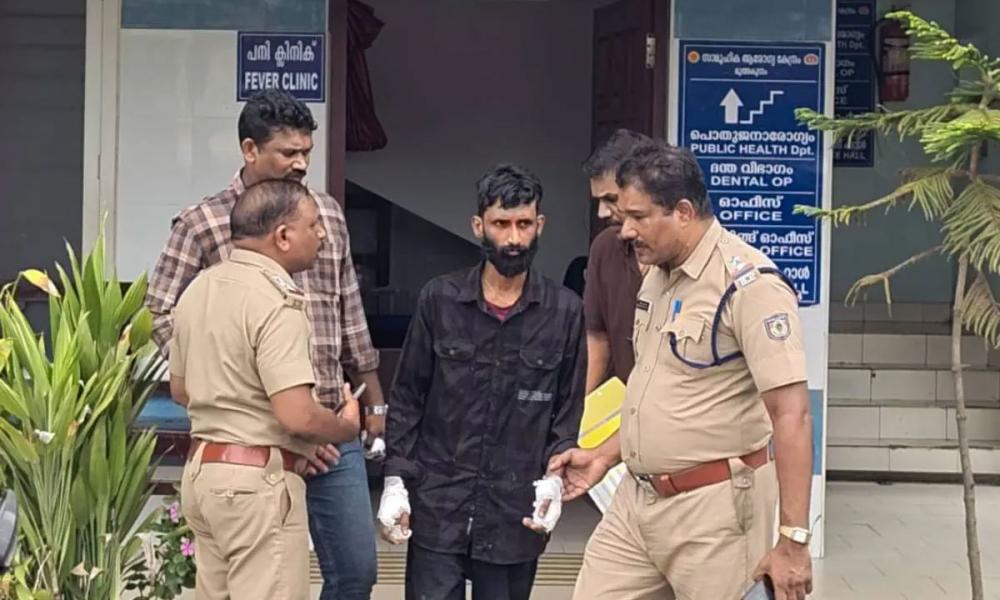 പറവൂരിൽ യുവതിയെ കുത്തിക്കൊന്നു; സുഹൃത്ത് കസ്റ്റഡിയിൽ