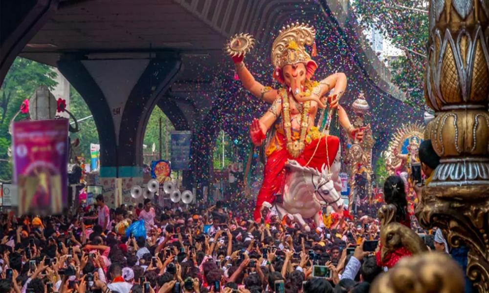 മുംബൈ ലാൽബാഗിൽ വൈദ്യുതാഘാതം: രണ്ടു മരണം