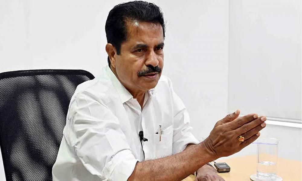 യുഡിഎഫിൽ കൂടിയാലോചനയില്ലെന്ന് അടൂർ പ്രകാശ്; മറുപടിയുമായി കെ. മുരളീധരൻ